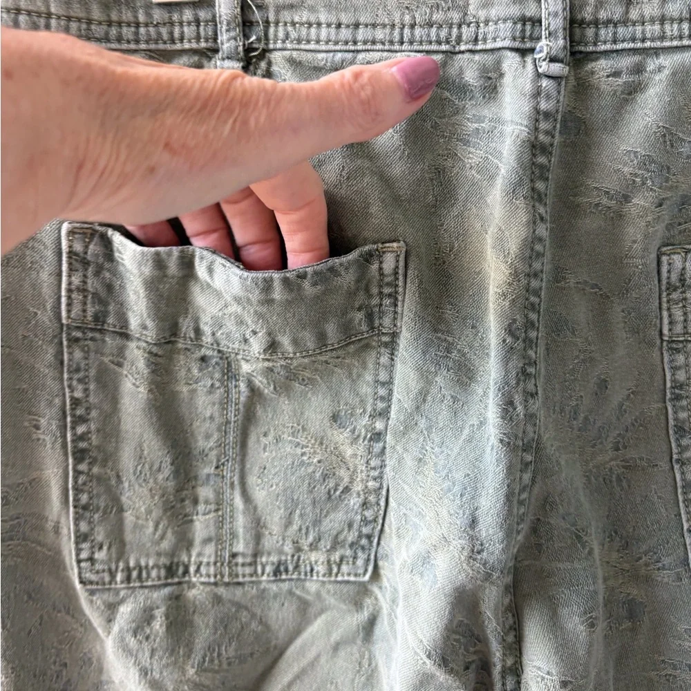 Anthropologie The Wanderer Pants‎ Size 31 Sage Green Jacquard Palm Tree Print